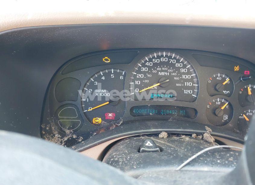 Photo 7 of 2004 Chevrolet Tahoe LT (VIN 1GNEK13Z24R176699)