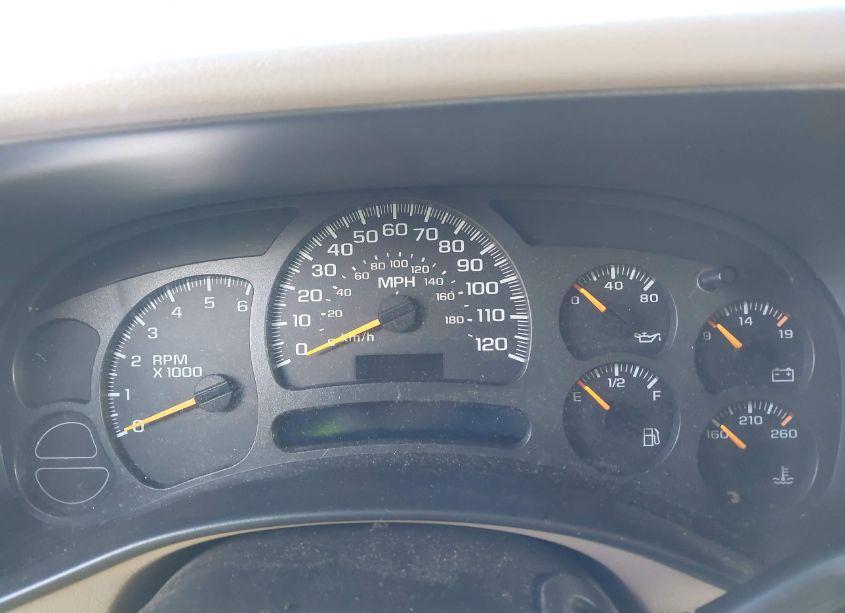 Photo 7 of 2004 Chevrolet Tahoe LS (VIN 1GNEK13Z24R247853)