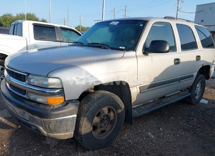 Photo 2 of 2005 Chevrolet Tahoe LS (VIN 1GNEK13Z25J219681)