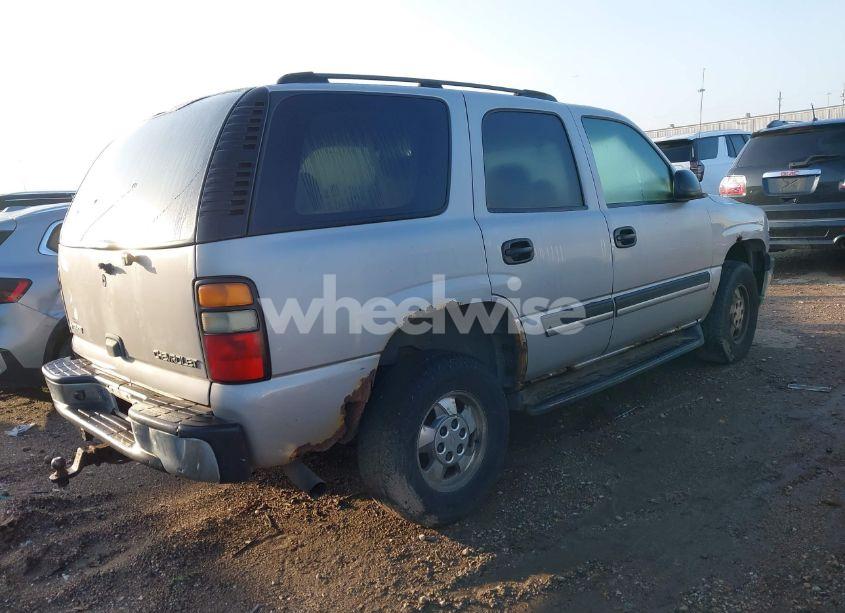 Photo 4 of 2005 Chevrolet Tahoe LS (VIN 1GNEK13Z25J219681)
