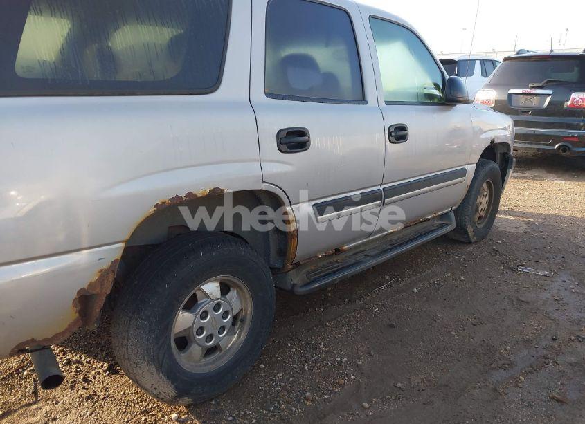 Photo 6 of 2005 Chevrolet Tahoe LS (VIN 1GNEK13Z25J219681)