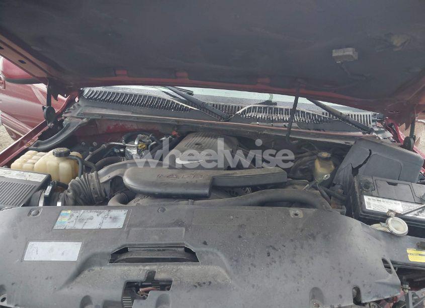 Photo 10 of 2002 Chevrolet Tahoe LT (VIN 1GNEK13Z32J227445)