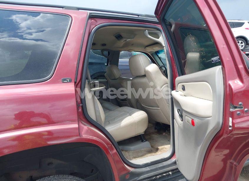 Photo 8 of 2002 Chevrolet Tahoe LT (VIN 1GNEK13Z32J227445)