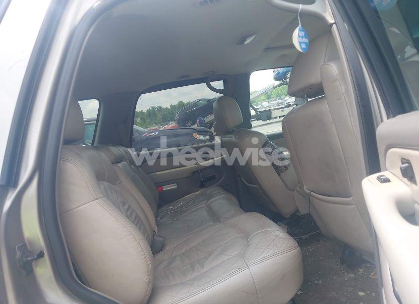 Photo 8 of 2002 Chevrolet Tahoe LT (VIN 1GNEK13Z32R322993)