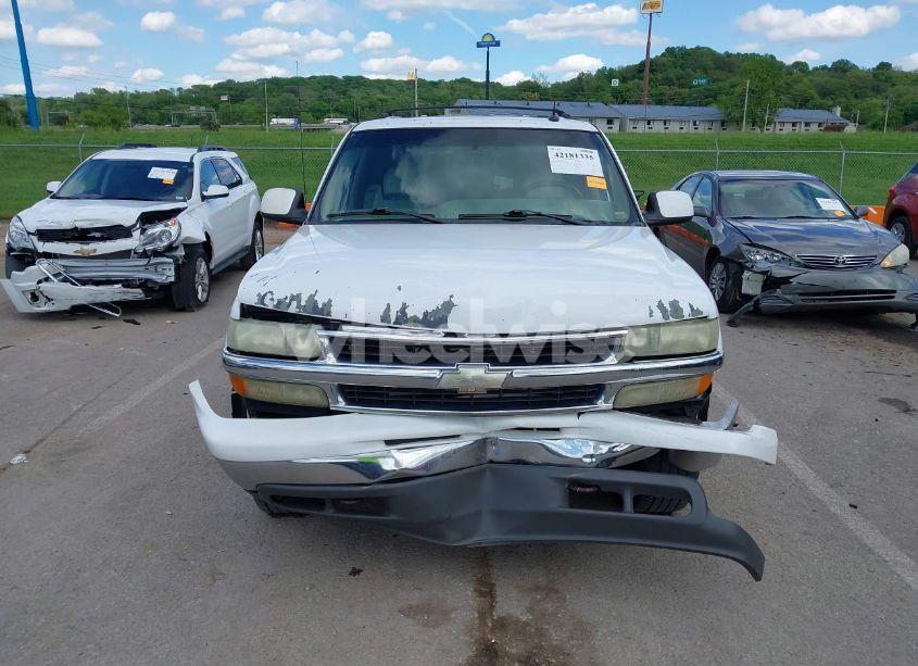 Photo 12 of 2002 Chevrolet Tahoe LT (VIN 1GNEK13Z32R326011)