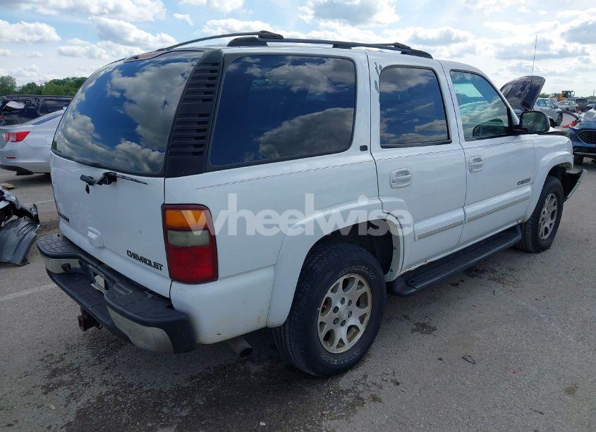 Photo 4 of 2002 Chevrolet Tahoe LT (VIN 1GNEK13Z32R326011)