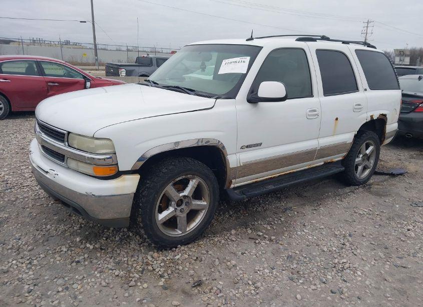 Photo 2 of 2003 Chevrolet Tahoe LT (VIN 1GNEK13Z33J117884)
