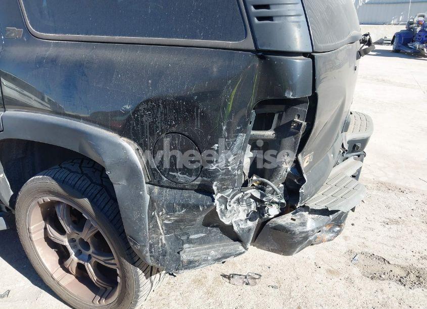 Photo 6 of 2003 Chevrolet Tahoe Z71 (VIN 1GNEK13Z33R156573)