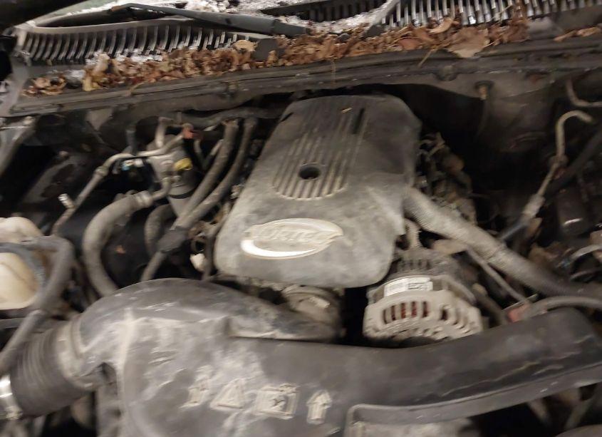 Photo 10 of 2004 Chevrolet Tahoe LS (VIN 1GNEK13Z34J238495)