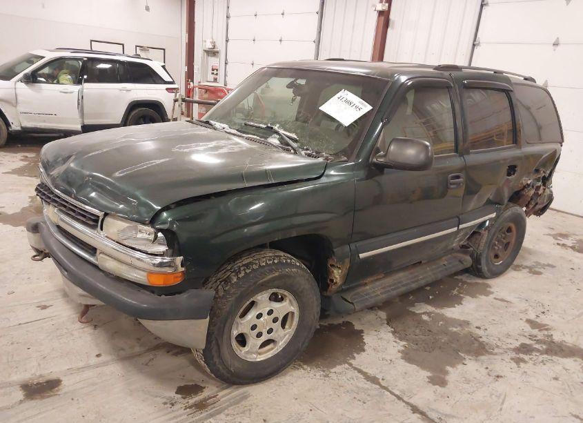 Photo 2 of 2004 Chevrolet Tahoe LS (VIN 1GNEK13Z34J238495)