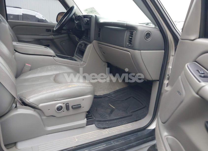 Photo 5 of 2004 Chevrolet Tahoe Z71 (VIN 1GNEK13Z34R161967)