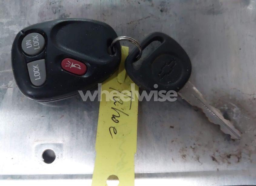 Photo 11 of 2002 Chevrolet Tahoe K1500 (VIN 1GNEK13Z42J219242)