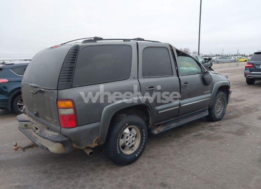 Photo 4 of 2002 Chevrolet Tahoe K1500 (VIN 1GNEK13Z42J219242)