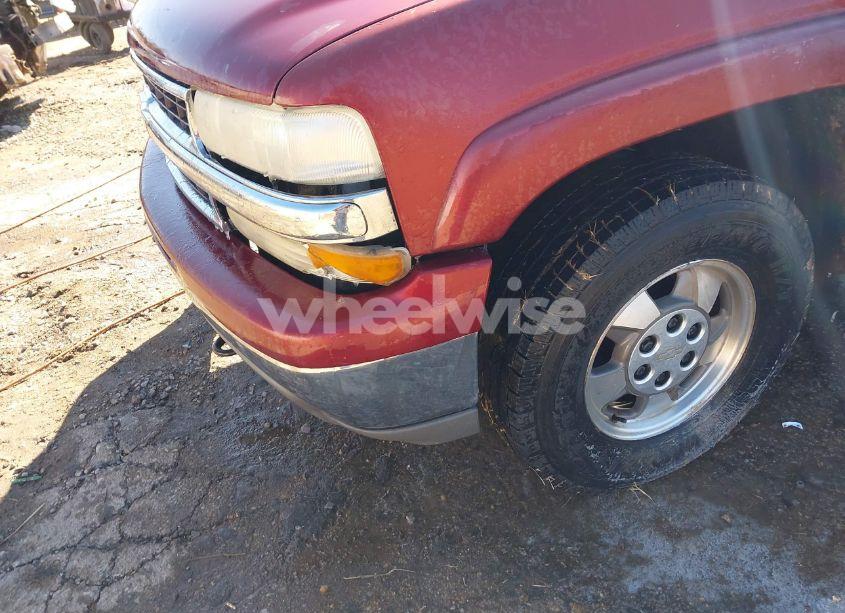 Photo 17 of 2002 Chevrolet Tahoe LT (VIN 1GNEK13Z42R196630)