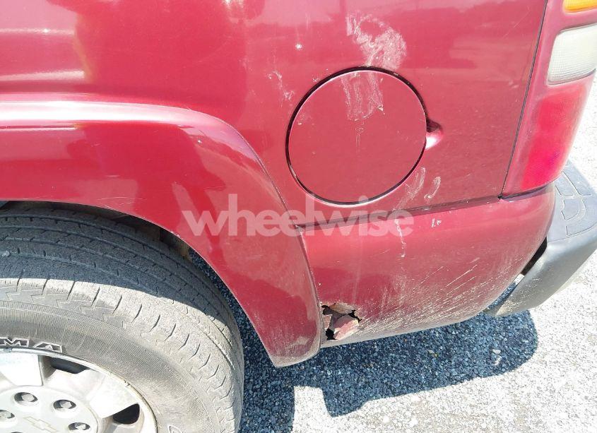 Photo 6 of 2002 Chevrolet Tahoe LT (VIN 1GNEK13Z42R316734)