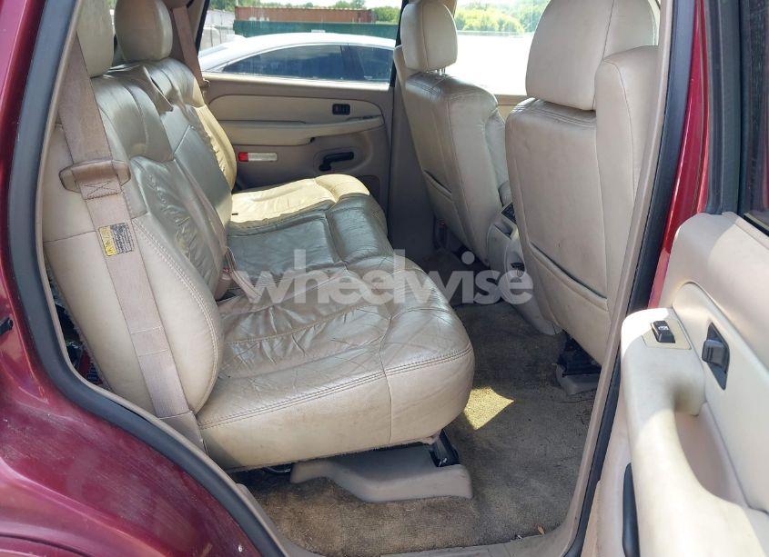 Photo 8 of 2002 Chevrolet Tahoe LT (VIN 1GNEK13Z42R316734)