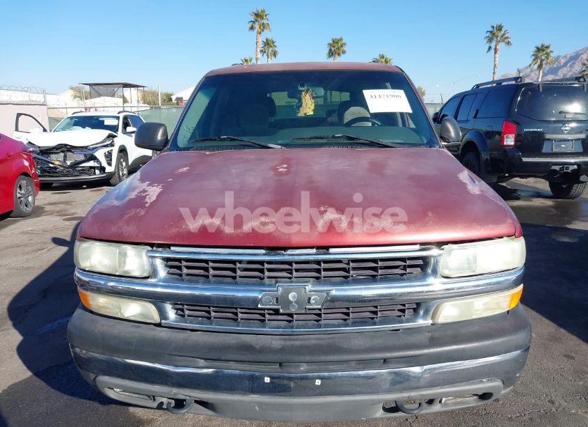 Photo 6 of 2003 Chevrolet Tahoe LS (VIN 1GNEK13Z43J139845)