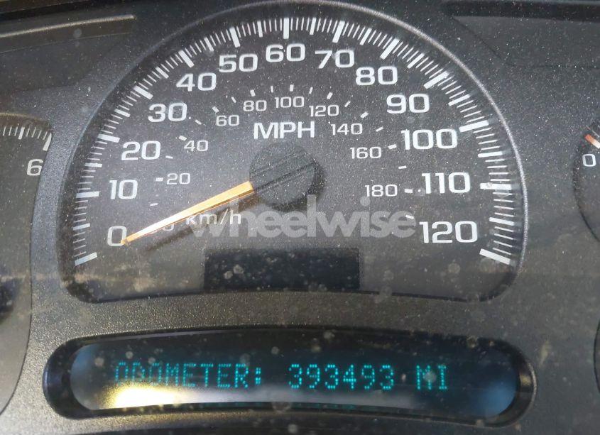 Photo 7 of 2003 Chevrolet Tahoe LT (VIN 1GNEK13Z43R155495)