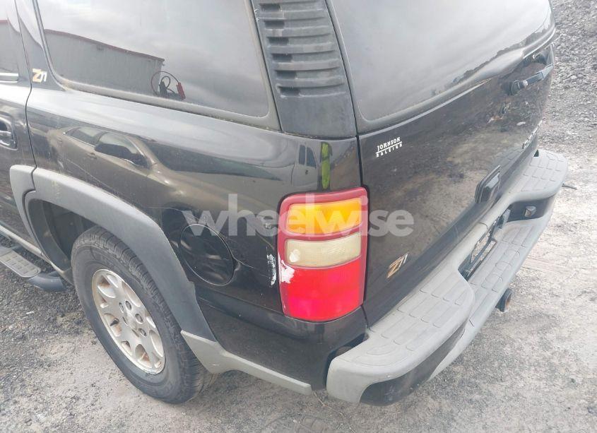 Photo 6 of 2003 Chevrolet Tahoe Z71 (VIN 1GNEK13Z43R273577)