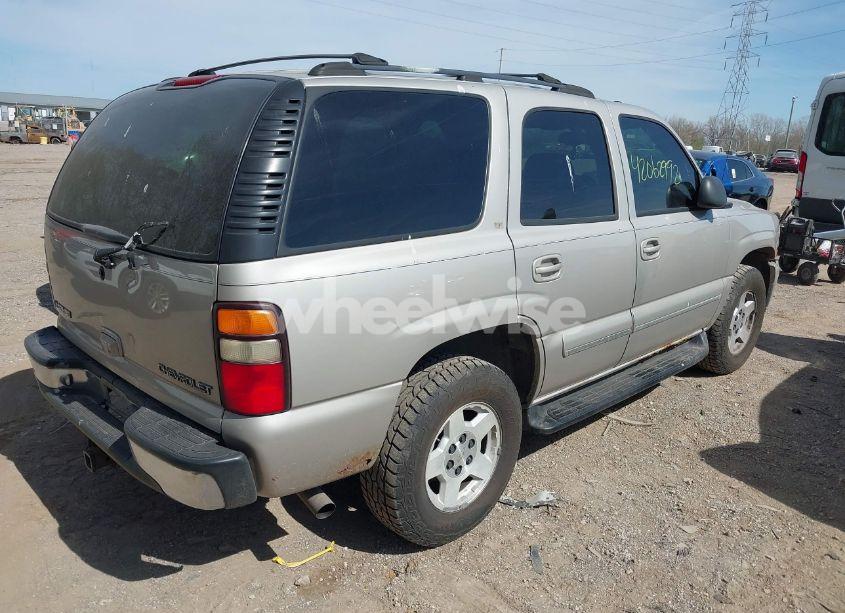 Photo 4 of 2004 Chevrolet Tahoe LT (VIN 1GNEK13Z44R135183)