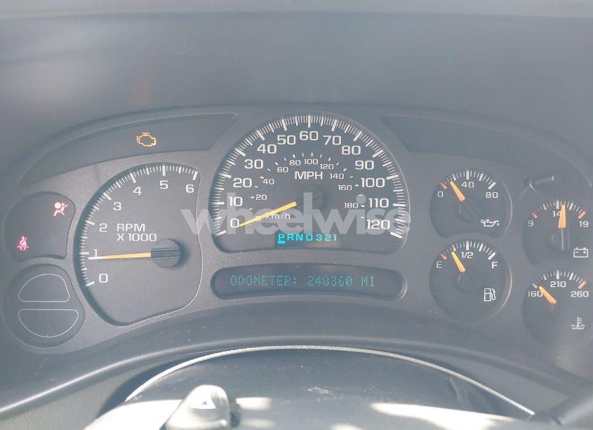 Photo 7 of 2004 Chevrolet Tahoe LT (VIN 1GNEK13Z44R135183)