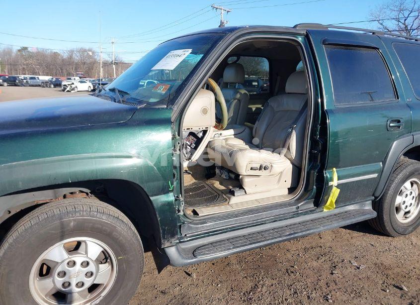 Photo 6 of 2002 Chevrolet Tahoe LT (VIN 1GNEK13Z52R134654)
