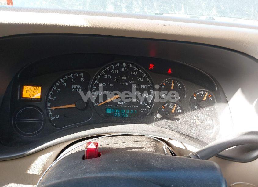 Photo 7 of 2002 Chevrolet Tahoe LT (VIN 1GNEK13Z52R134654)