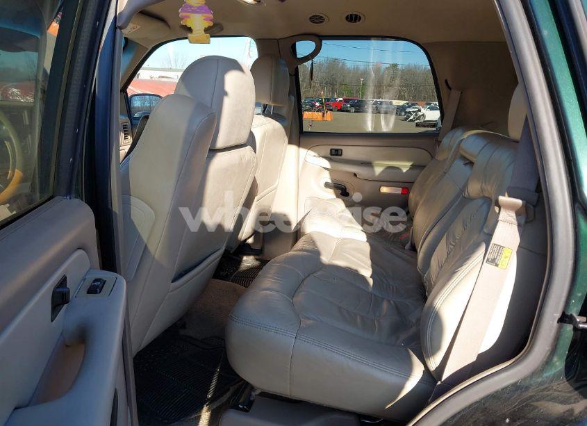 Photo 8 of 2002 Chevrolet Tahoe LT (VIN 1GNEK13Z52R134654)