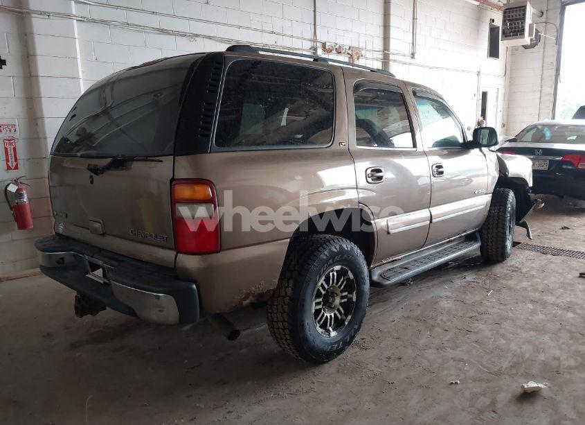 Photo 4 of 2003 Chevrolet Tahoe LT (VIN 1GNEK13Z53J304169)