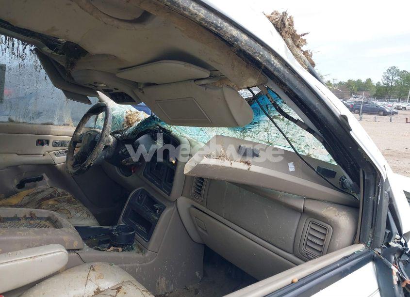 Photo 5 of 2003 Chevrolet Tahoe Z71 (VIN 1GNEK13Z53R121923)