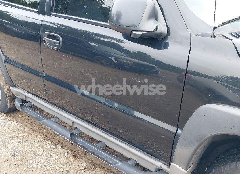 Photo 13 of 2003 Chevrolet Tahoe Z71 (VIN 1GNEK13Z53R136406)