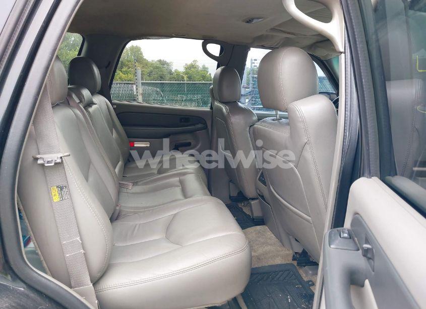 Photo 8 of 2003 Chevrolet Tahoe Z71 (VIN 1GNEK13Z53R136406)