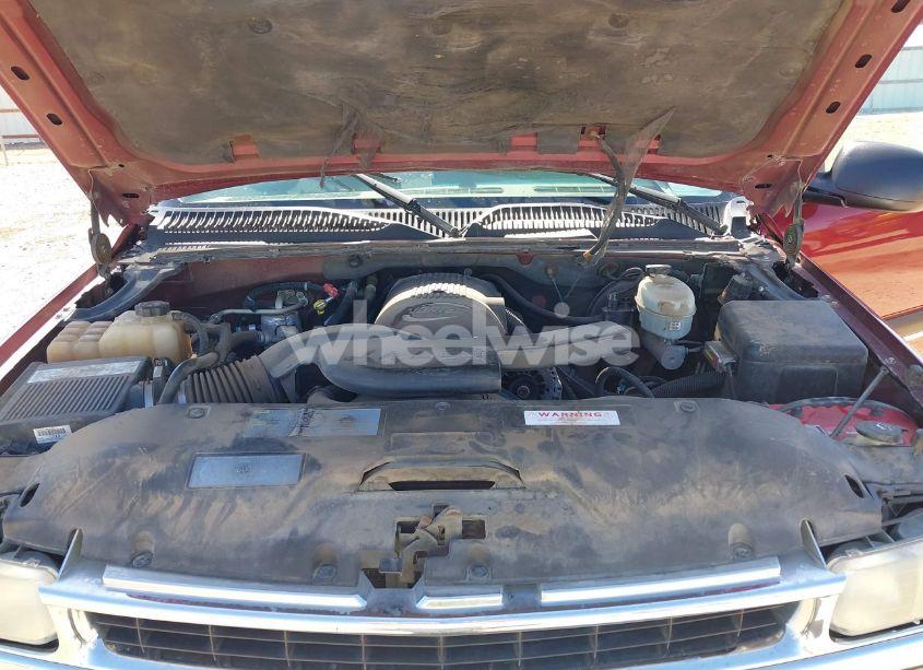 Photo 10 of 2003 Chevrolet Tahoe LS (VIN 1GNEK13Z53R305419)