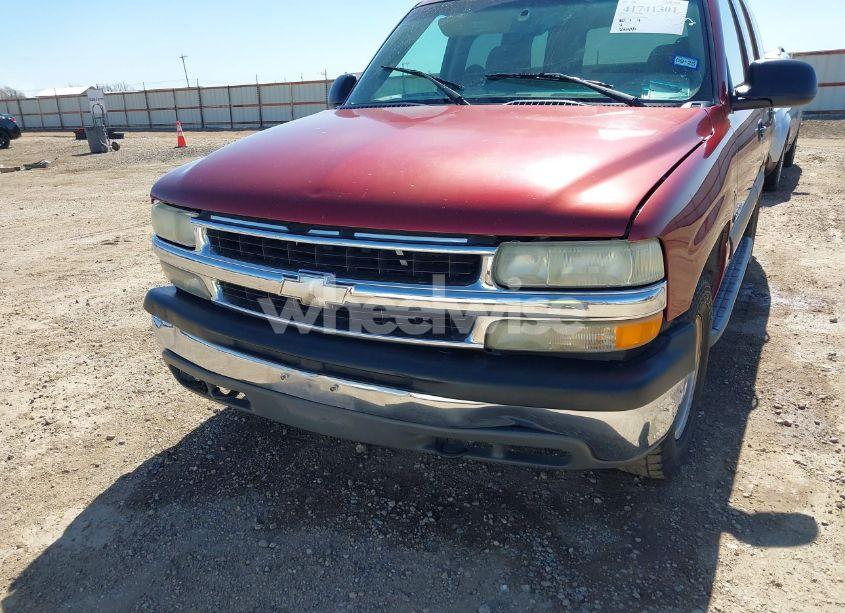 Photo 6 of 2003 Chevrolet Tahoe LS (VIN 1GNEK13Z53R305419)