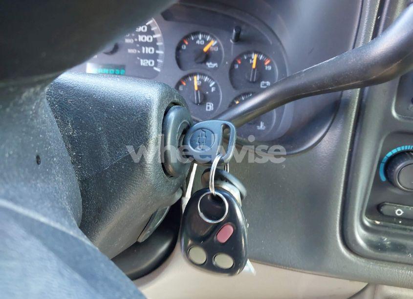 Photo 11 of 2004 Chevrolet Tahoe LT (VIN 1GNEK13Z54J248199)