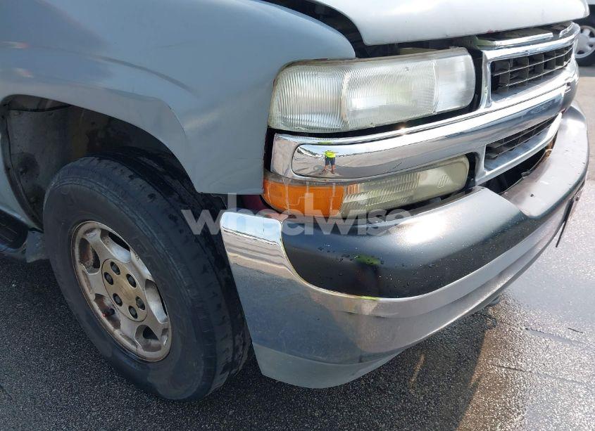 Photo 6 of 2004 Chevrolet Tahoe LT (VIN 1GNEK13Z54R174705)