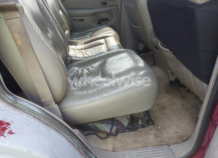 Photo 8 of 2004 Chevrolet Tahoe LT (VIN 1GNEK13Z54R174705)