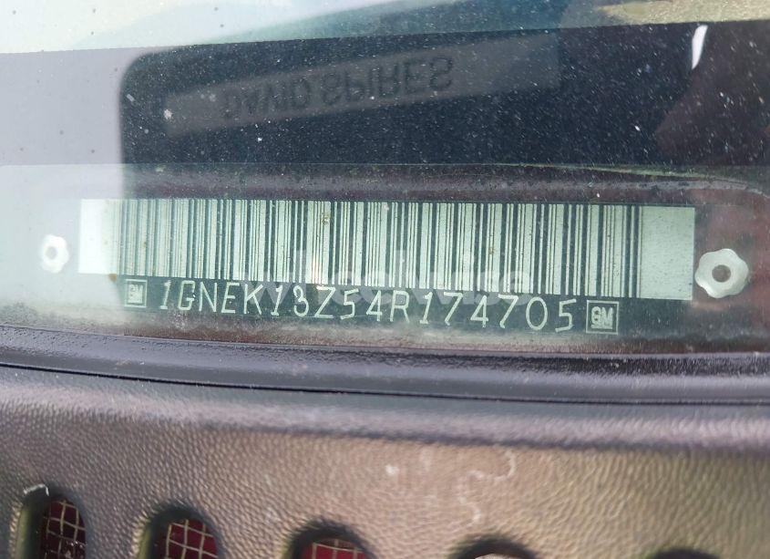 Photo 9 of 2004 Chevrolet Tahoe LT (VIN 1GNEK13Z54R174705)