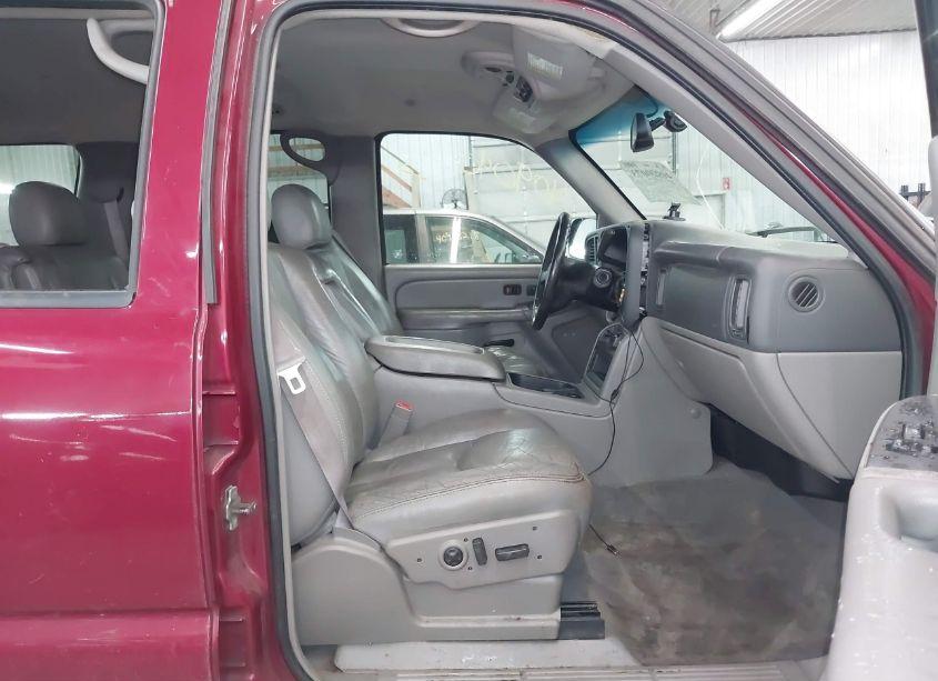 Photo 5 of 2004 Chevrolet Tahoe Z71 (VIN 1GNEK13Z54R187342)