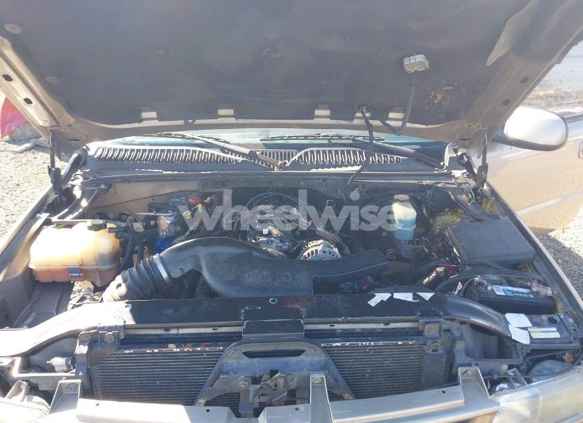 Photo 10 of 2002 Chevrolet Tahoe Z71 (VIN 1GNEK13Z62R165170)