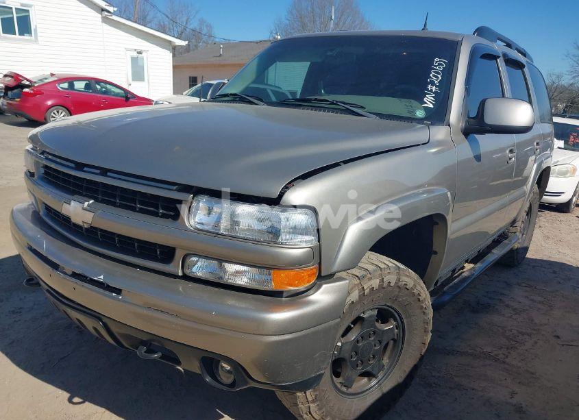Photo 2 of 2002 Chevrolet Tahoe Z71 (VIN 1GNEK13Z62R200659)