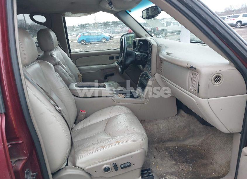 Photo 5 of 2003 Chevrolet Tahoe LT (VIN 1GNEK13Z63J160910)