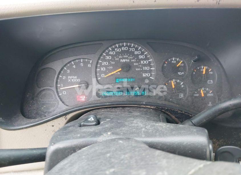 Photo 7 of 2003 Chevrolet Tahoe LT (VIN 1GNEK13Z63J160910)