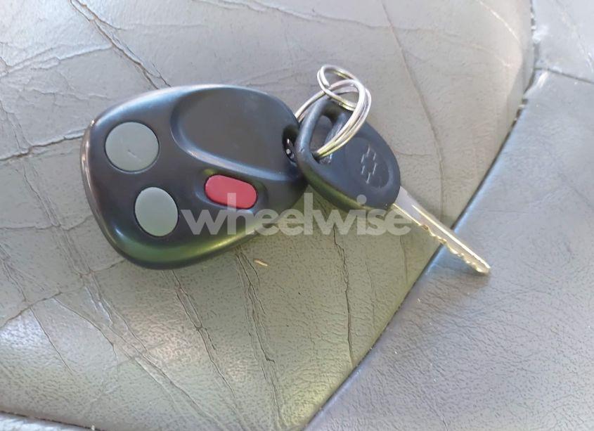 Photo 11 of 2003 Chevrolet Tahoe LT (VIN 1GNEK13Z63R182603)