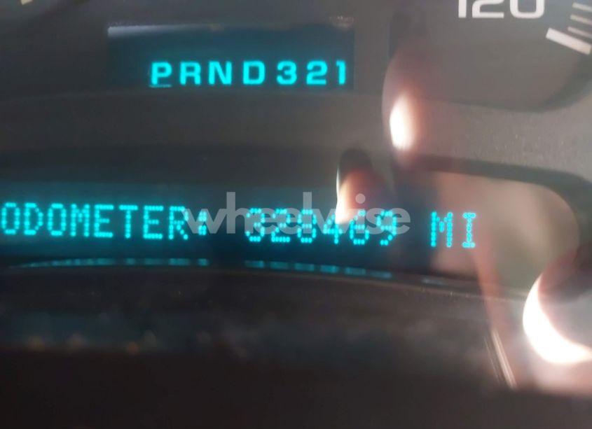 Photo 15 of 2003 Chevrolet Tahoe LT (VIN 1GNEK13Z63R182603)