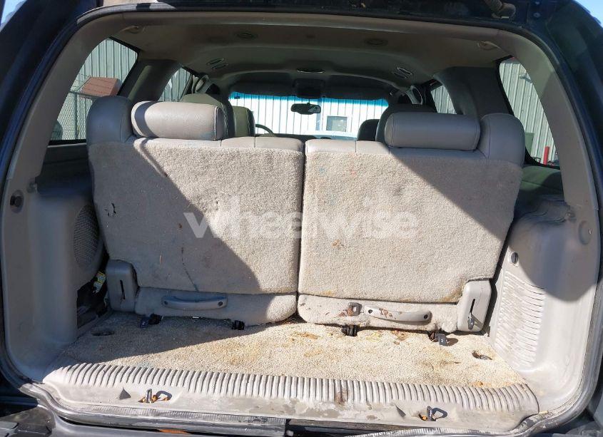 Photo 16 of 2003 Chevrolet Tahoe LT (VIN 1GNEK13Z63R182603)