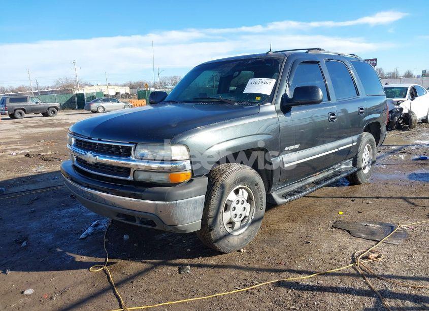 Photo 2 of 2003 Chevrolet Tahoe LT (VIN 1GNEK13Z63R182603)
