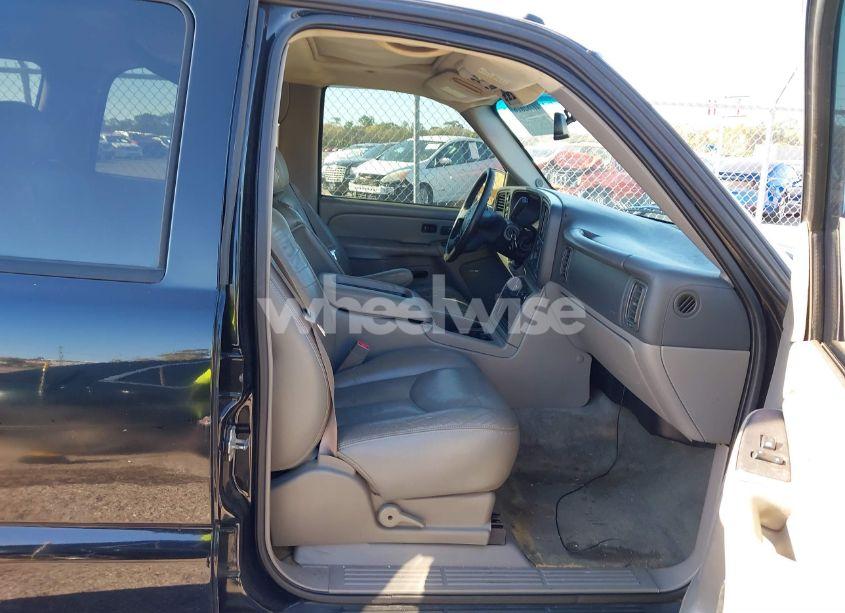 Photo 5 of 2004 Chevrolet Tahoe Z71 (VIN 1GNEK13Z64R184420)