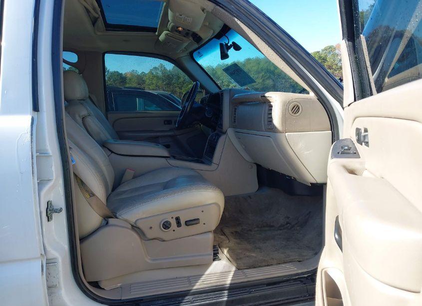 Photo 5 of 2004 Chevrolet Tahoe Z71 (VIN 1GNEK13Z64R207016)