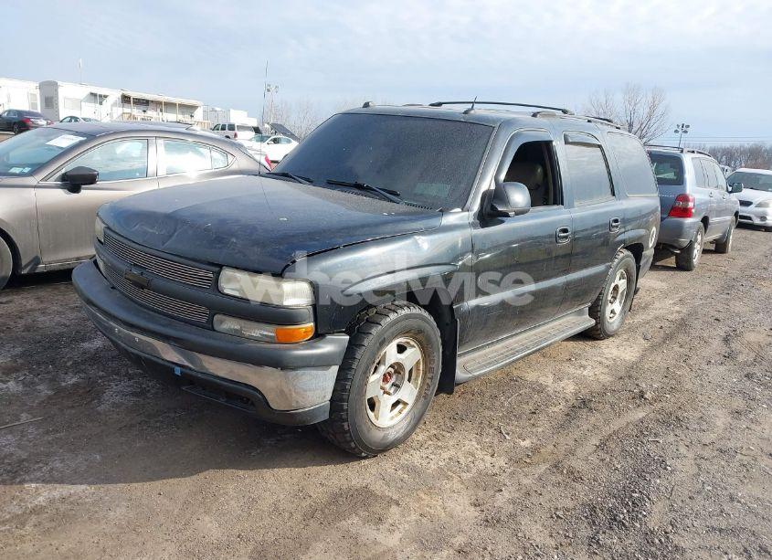 Photo 2 of 2004 Chevrolet Tahoe LT (VIN 1GNEK13Z64R247709)